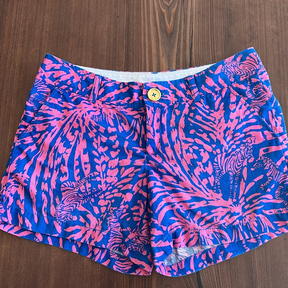 Lilly Pulitzer Shorts Women’s 6 Blue Pink Callahan Rollin in the Grass Preppy